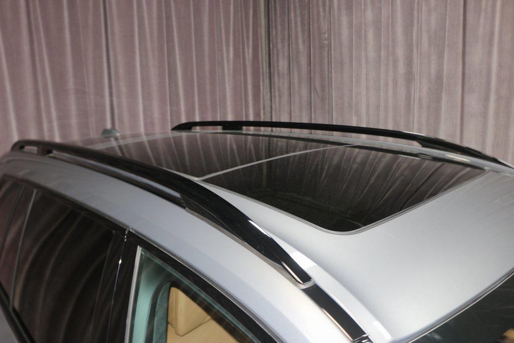 new 2026 BMW X7 car, priced at $100,485