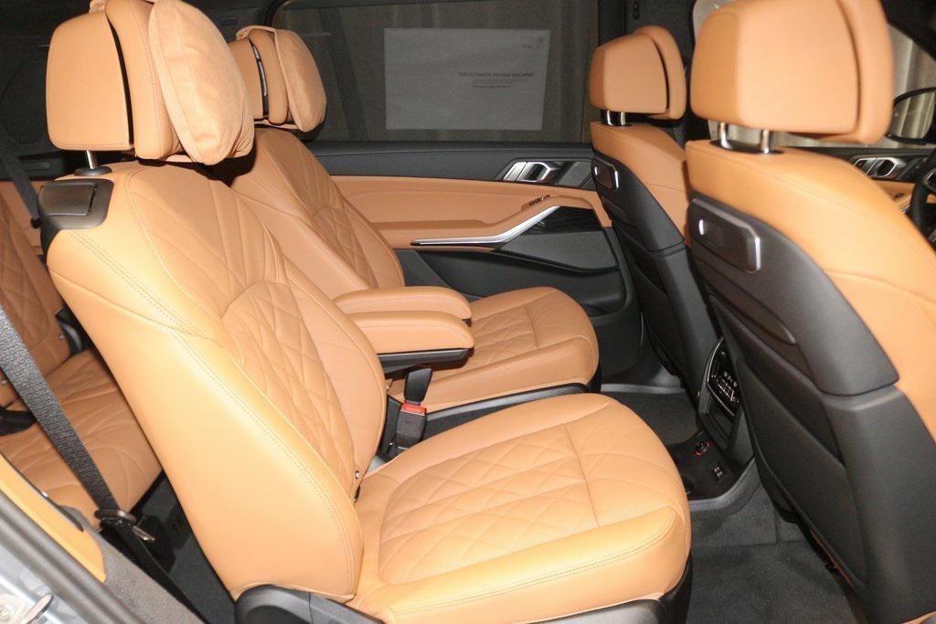 new 2026 BMW X7 car, priced at $100,485