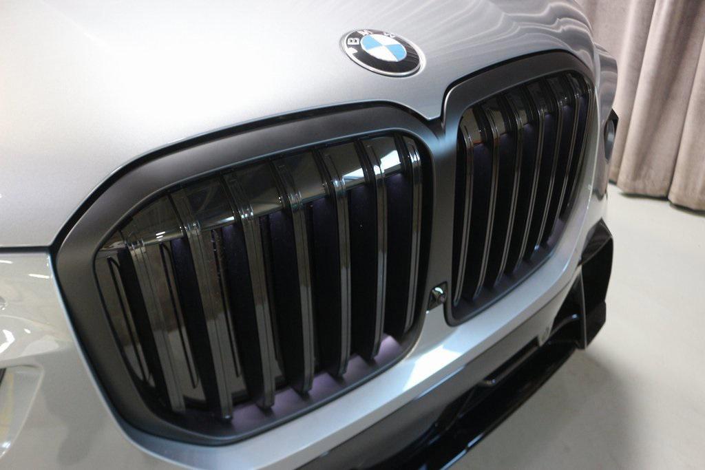 new 2026 BMW X7 car, priced at $100,485