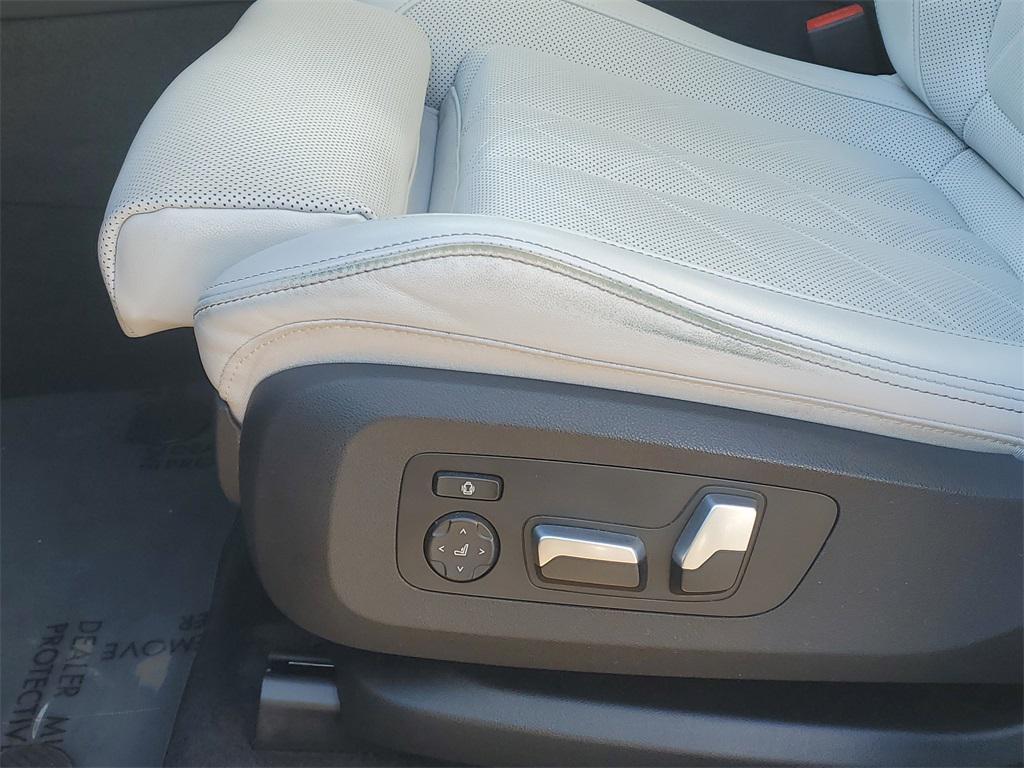 used 2023 BMW X6 car, priced at $62,000