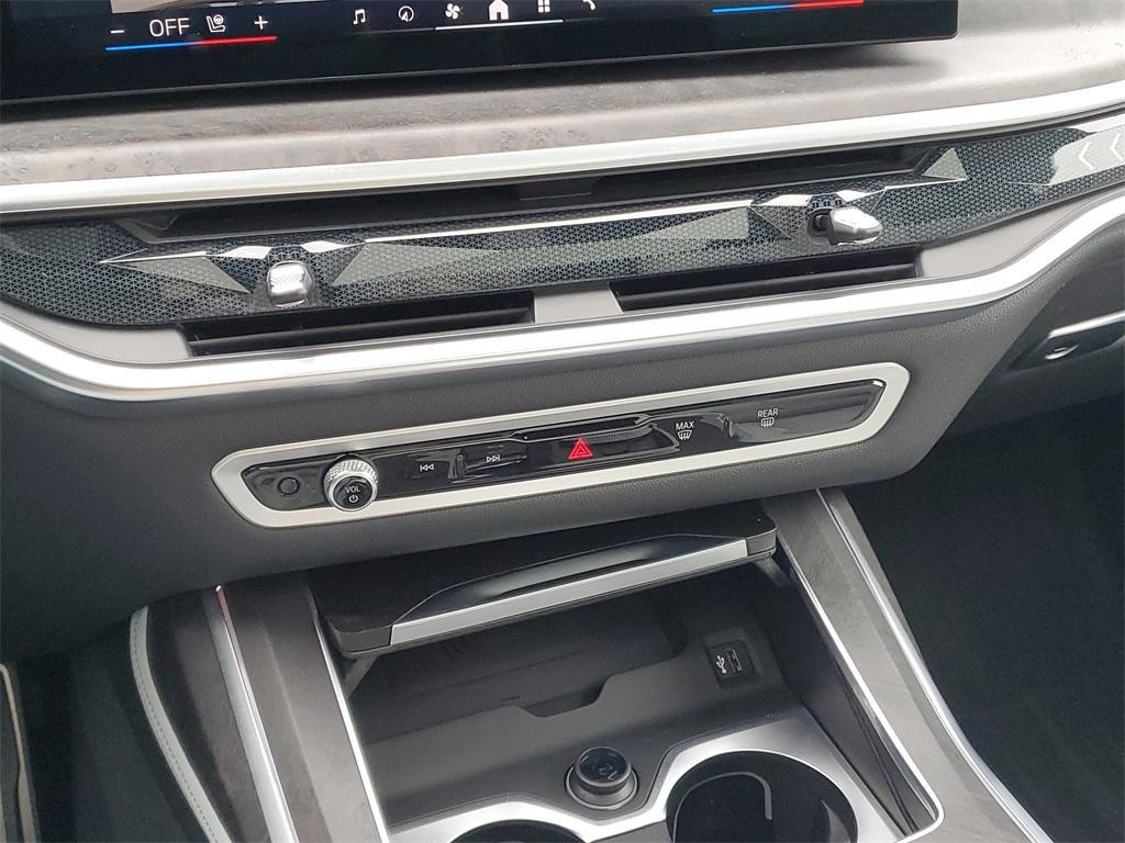 used 2024 BMW X7 car, priced at $70,500