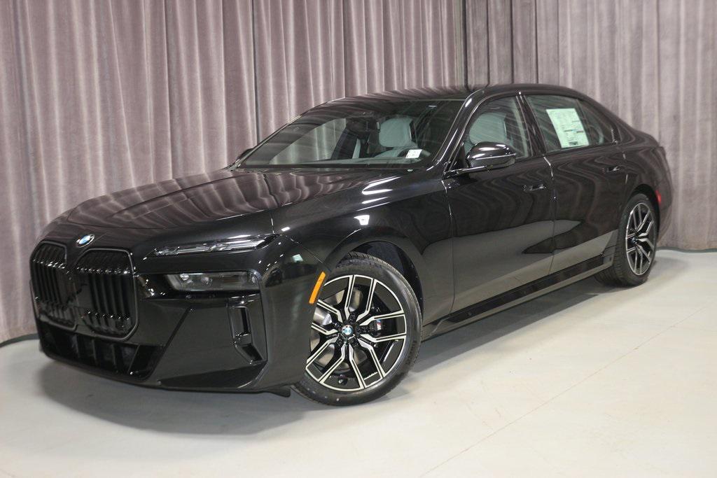 new 2025 BMW 760 car, priced at $137,270