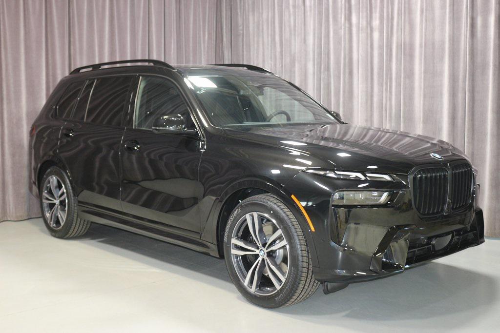 new 2026 BMW X7 car, priced at $100,260