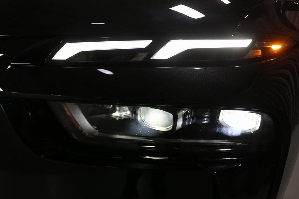 new 2026 BMW X7 car, priced at $100,260