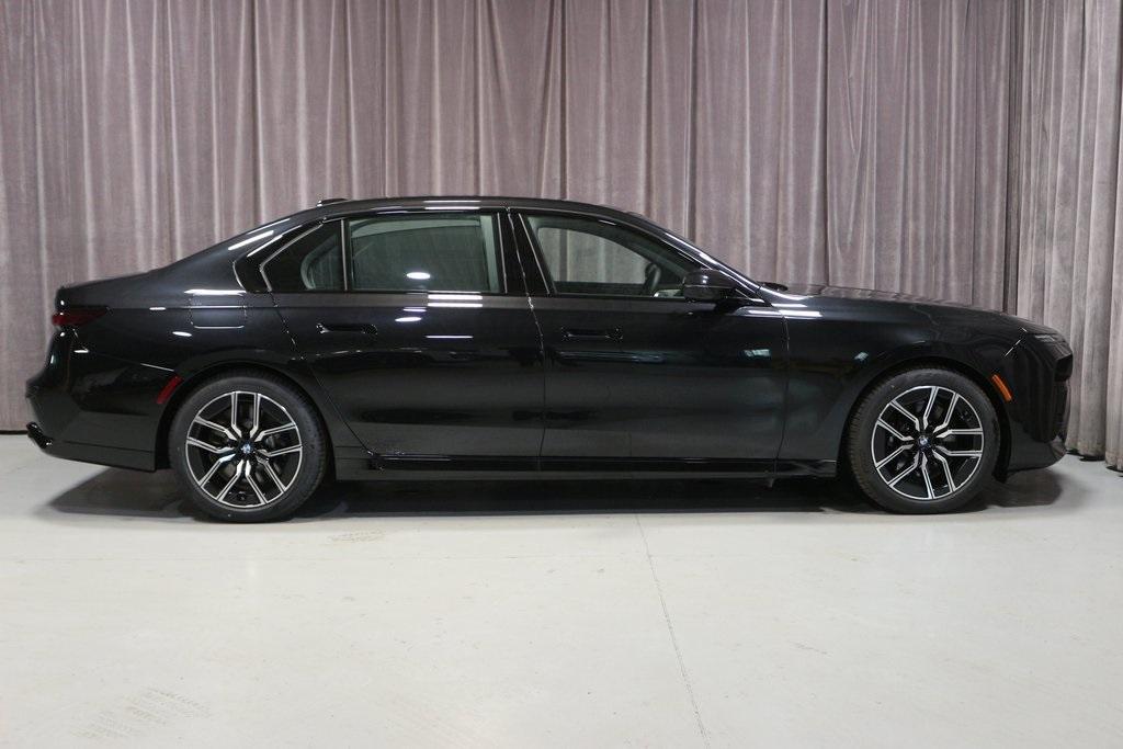 new 2024 BMW 760 car, priced at $138,120