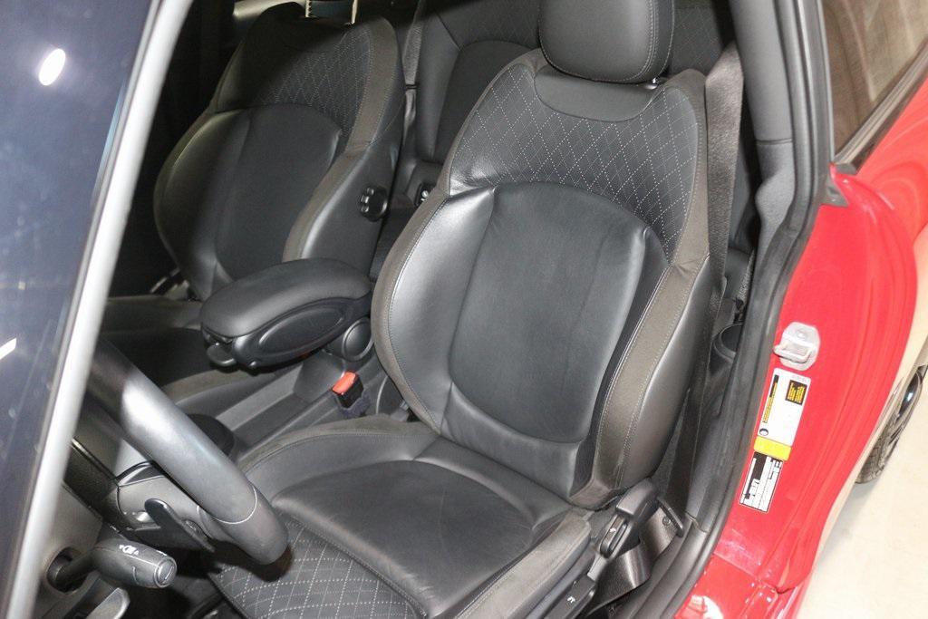 used 2023 MINI Hardtop car, priced at $29,000