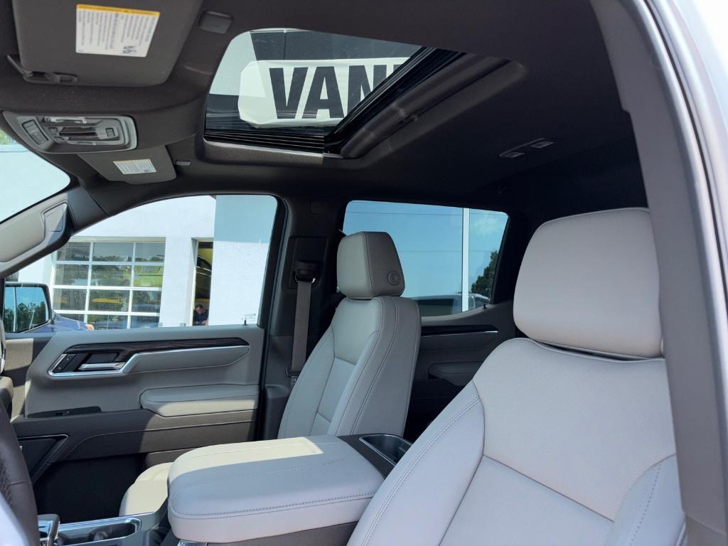 new 2025 GMC Sierra 1500 car, priced at $64,599