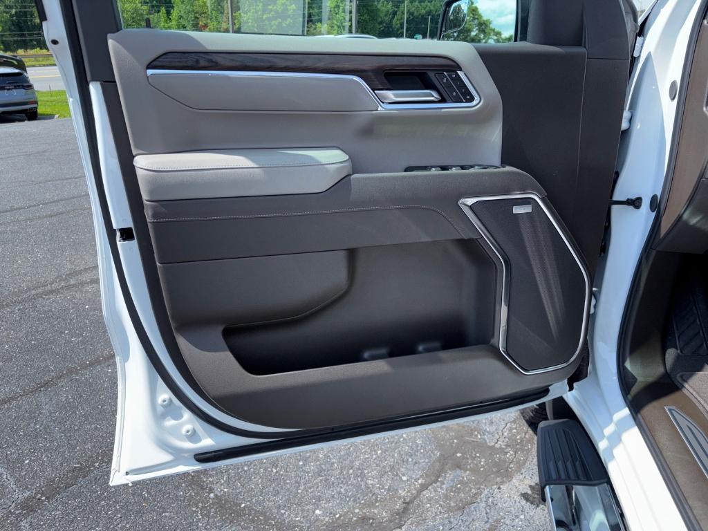 new 2025 GMC Sierra 1500 car, priced at $64,599