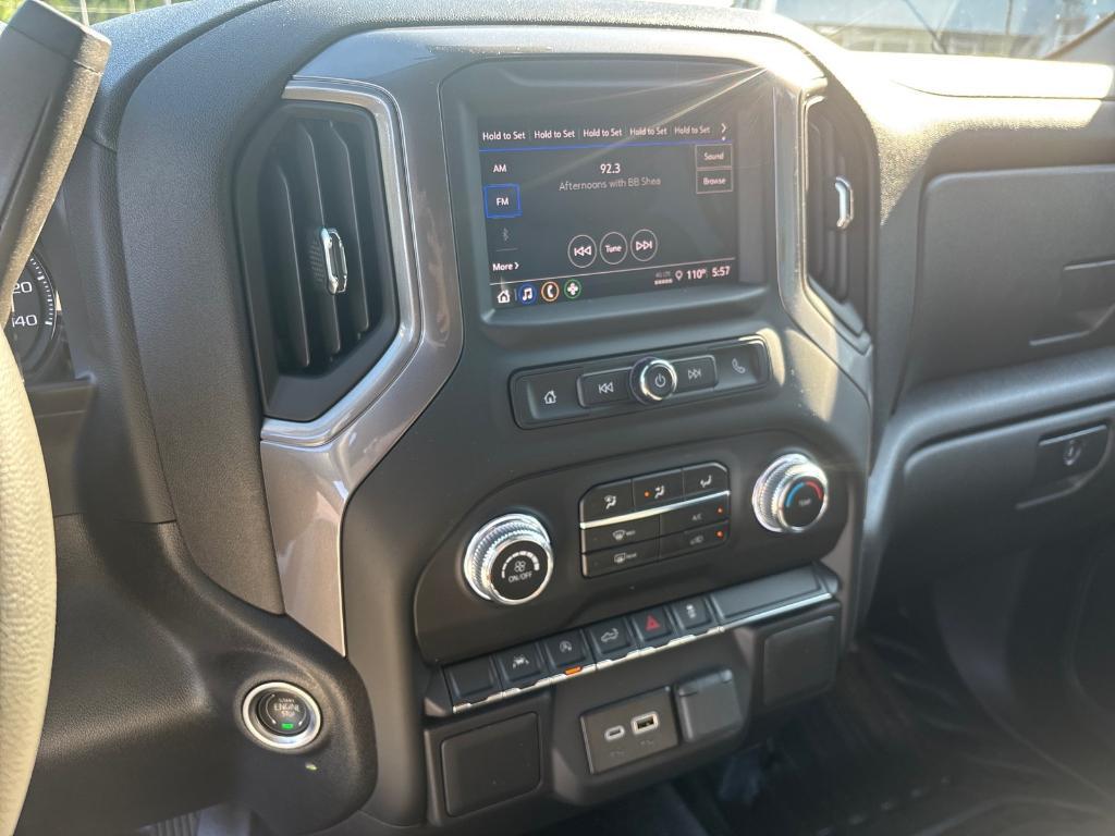 new 2025 GMC Sierra 1500 car, priced at $49,895