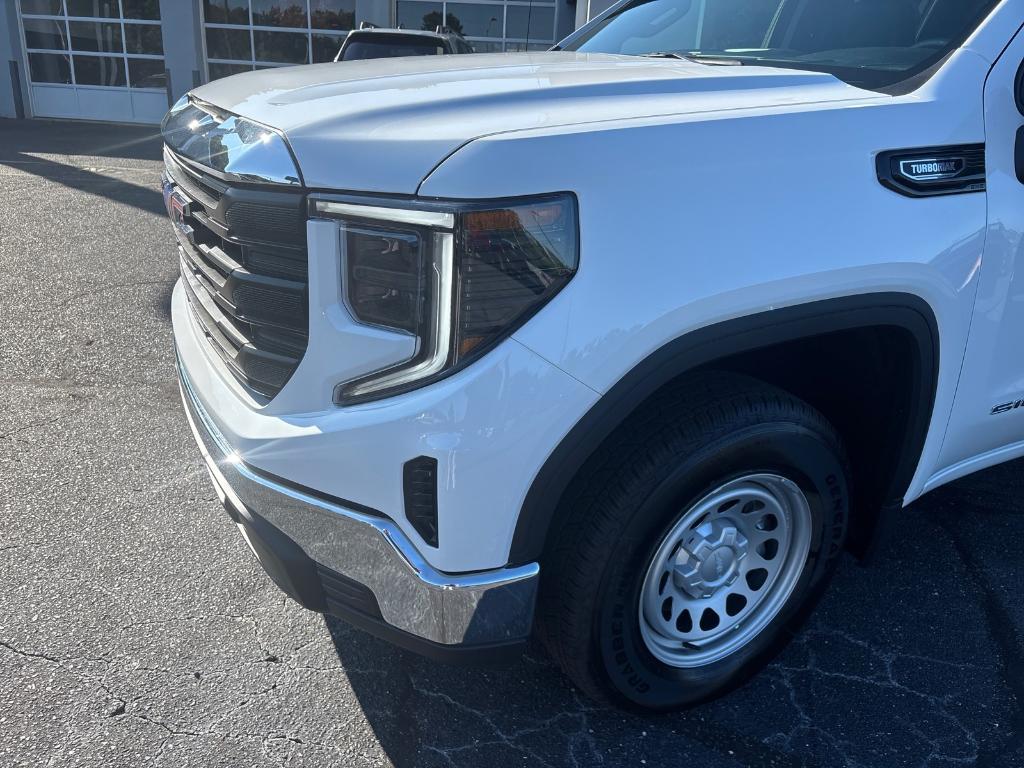 new 2025 GMC Sierra 1500 car, priced at $49,895
