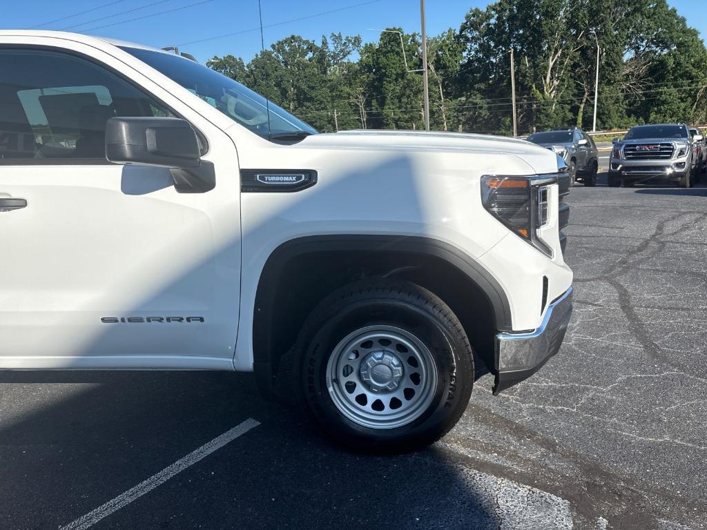 new 2025 GMC Sierra 1500 car, priced at $49,895