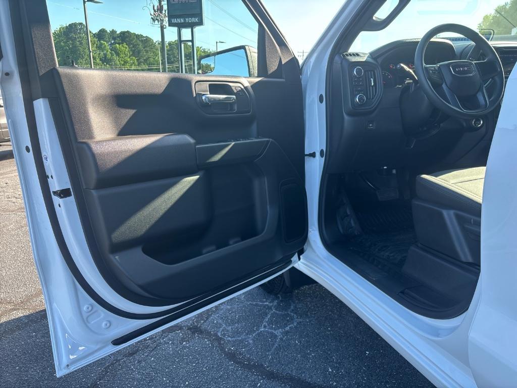 new 2025 GMC Sierra 1500 car, priced at $49,895