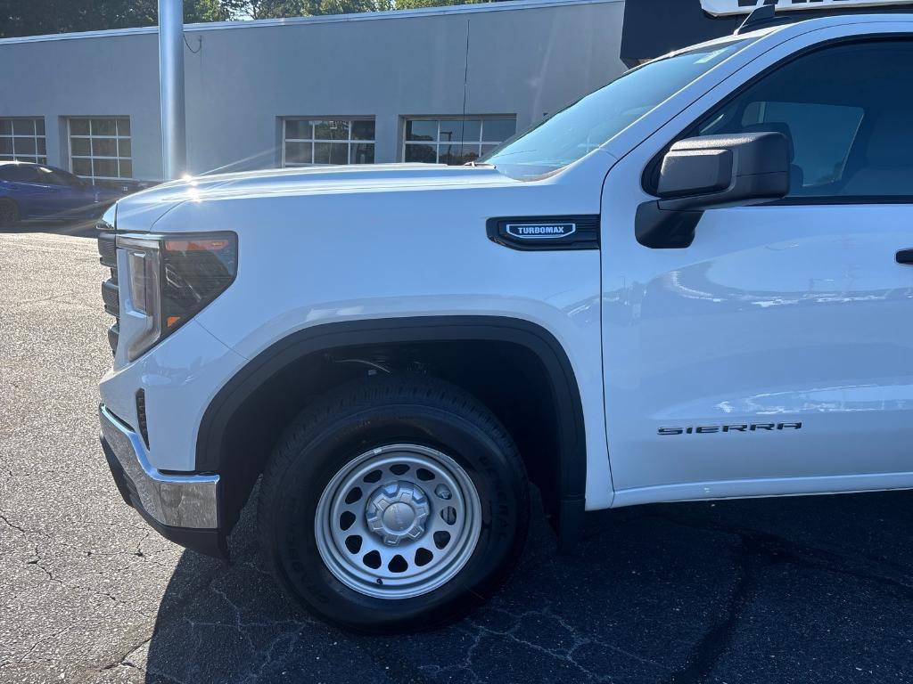 new 2025 GMC Sierra 1500 car, priced at $49,895
