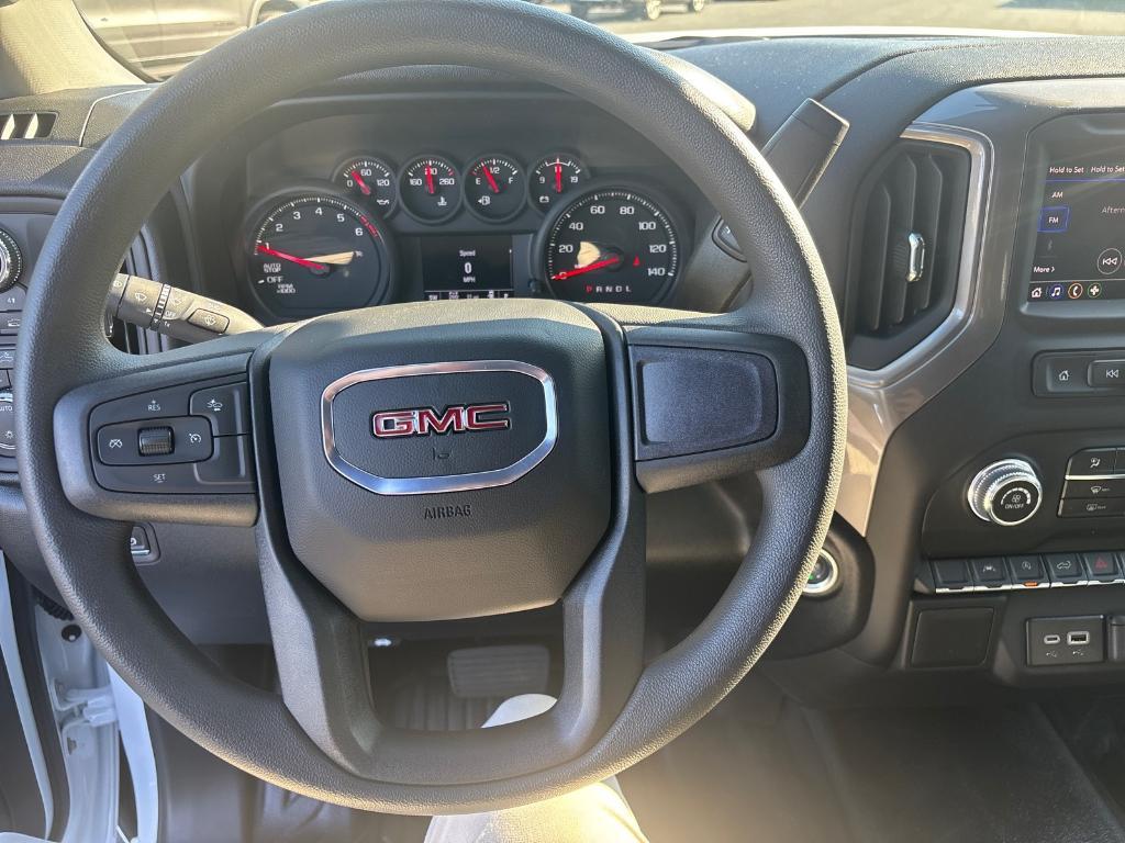 new 2025 GMC Sierra 1500 car, priced at $49,895