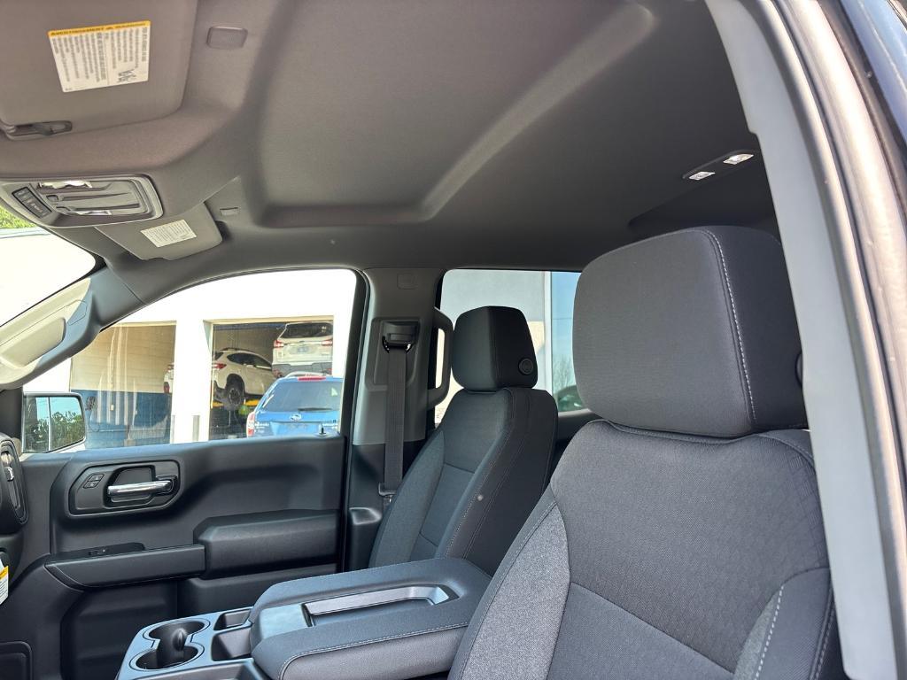 new 2025 GMC Sierra 1500 car, priced at $51,928