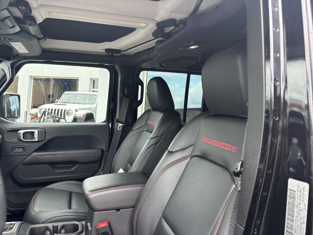 used 2018 Jeep Wrangler Unlimited car, priced at $31,928