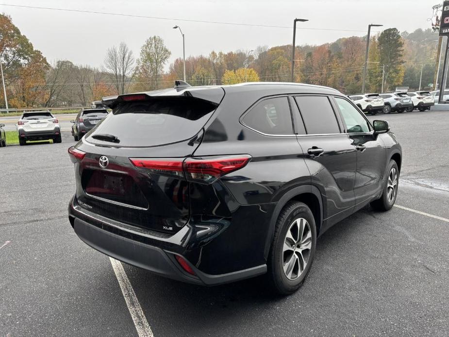 used 2021 Toyota Highlander car, priced at $31,241