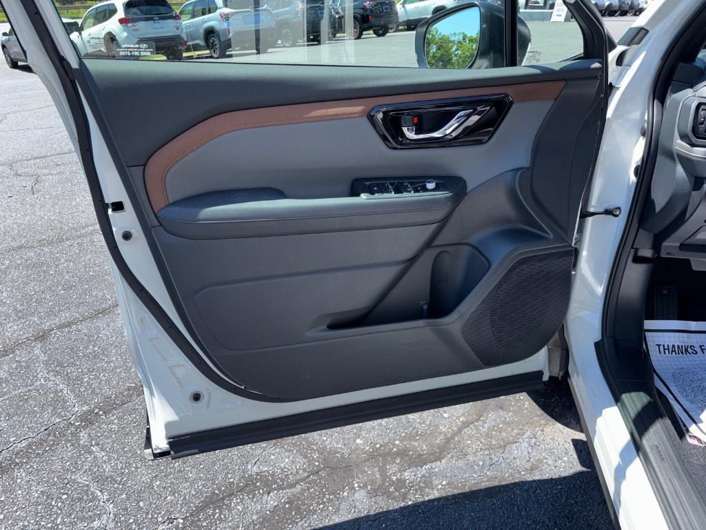new 2025 Subaru Forester car, priced at $30,938