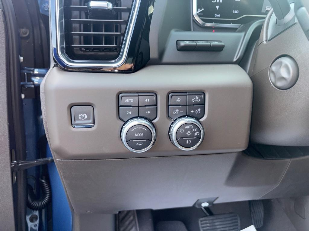 new 2025 GMC Sierra 1500 car, priced at $75,499