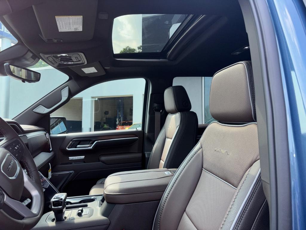 new 2025 GMC Sierra 1500 car, priced at $75,499