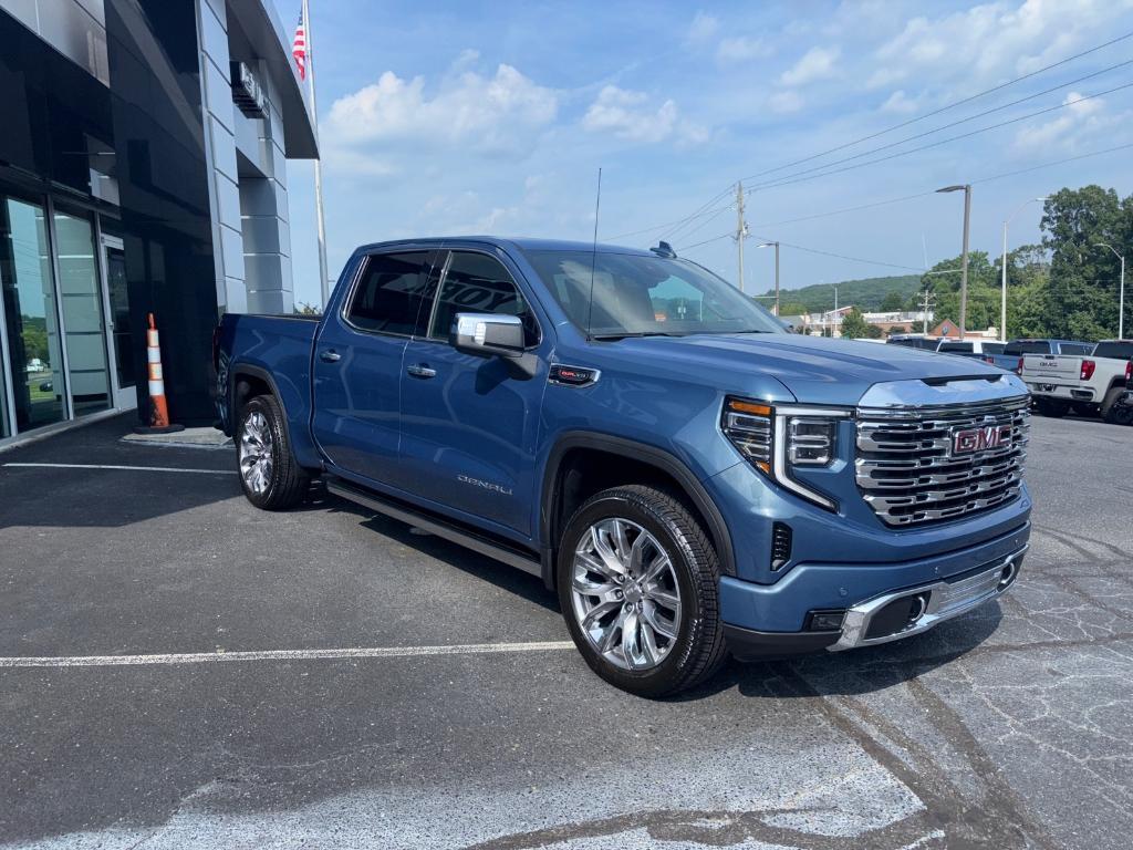 new 2025 GMC Sierra 1500 car, priced at $75,499
