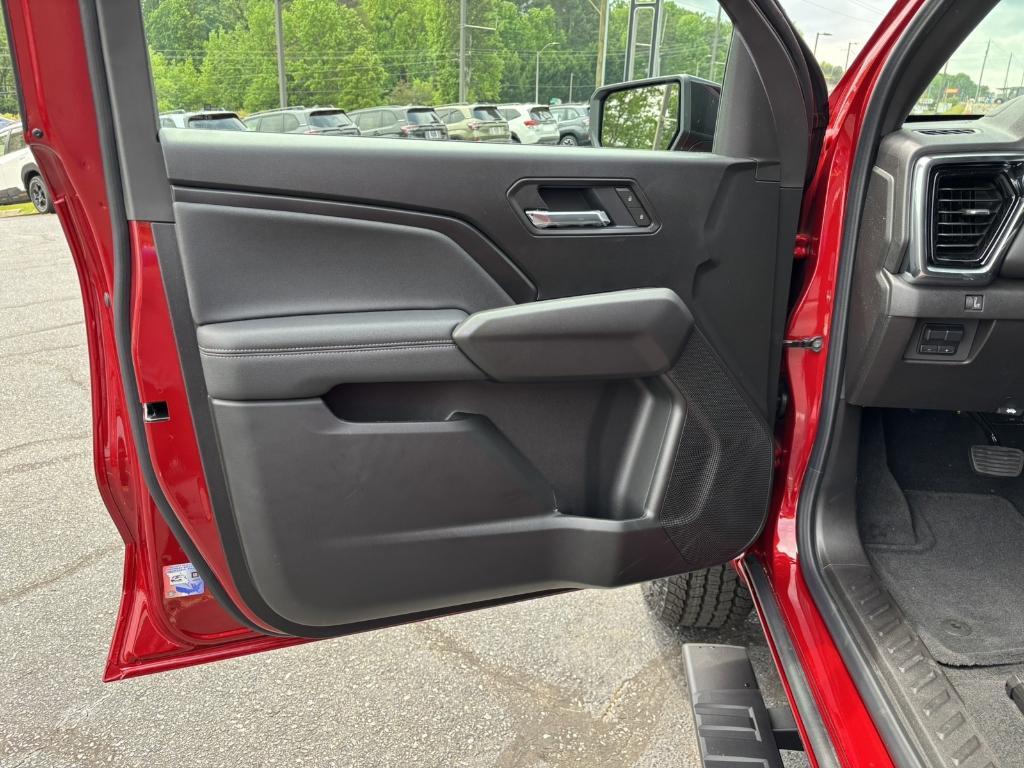 new 2025 GMC Canyon car, priced at $41,299
