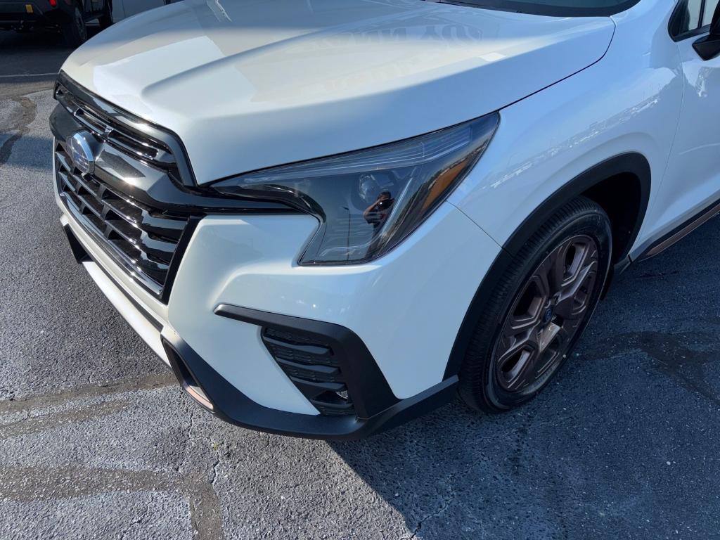 new 2025 Subaru Ascent car, priced at $45,860