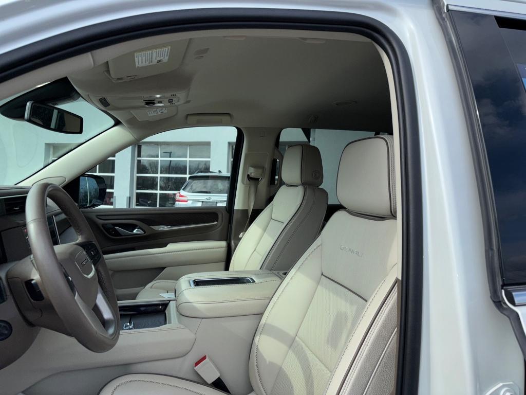 used 2022 GMC Yukon car, priced at $60,495