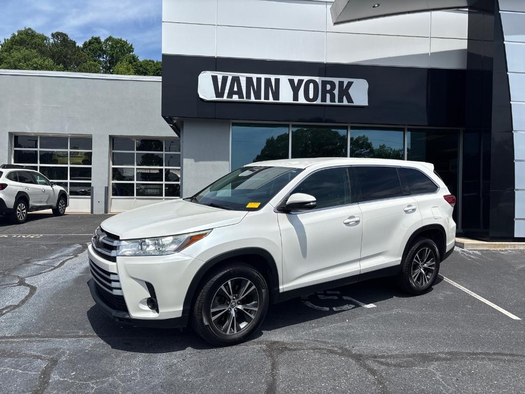used 2019 Toyota Highlander car, priced at $19,999
