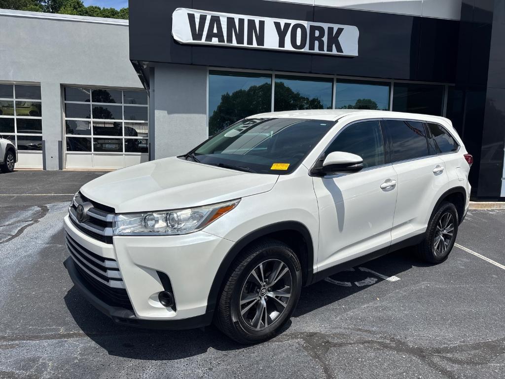 used 2019 Toyota Highlander car, priced at $19,999