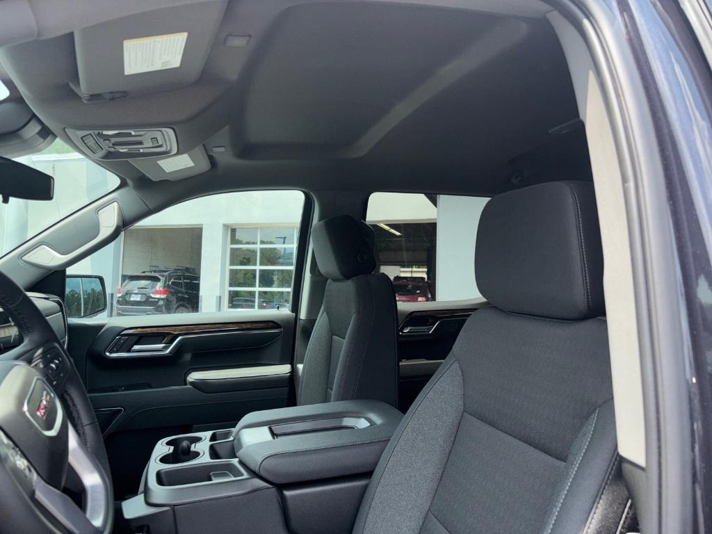new 2025 GMC Sierra 1500 car, priced at $56,315
