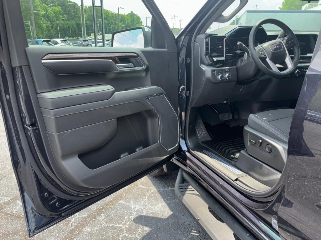 new 2025 GMC Sierra 1500 car, priced at $56,315