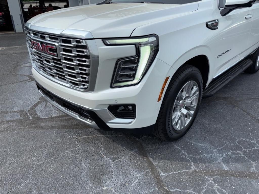 new 2025 GMC Yukon car, priced at $80,795