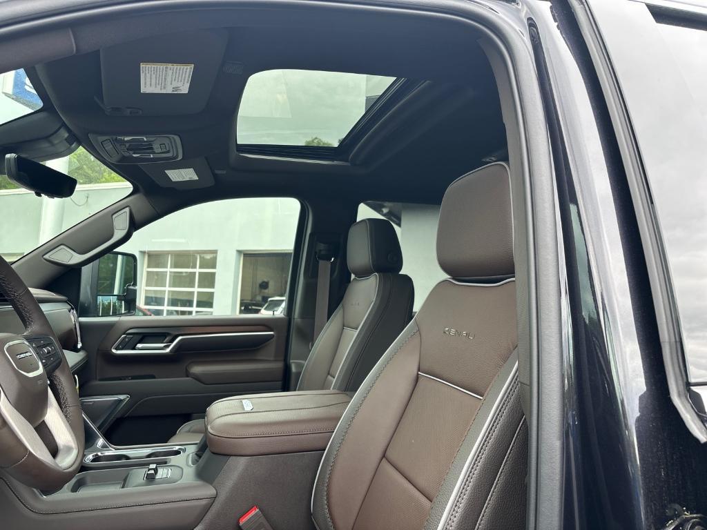 new 2025 GMC Sierra 2500 car, priced at $86,444