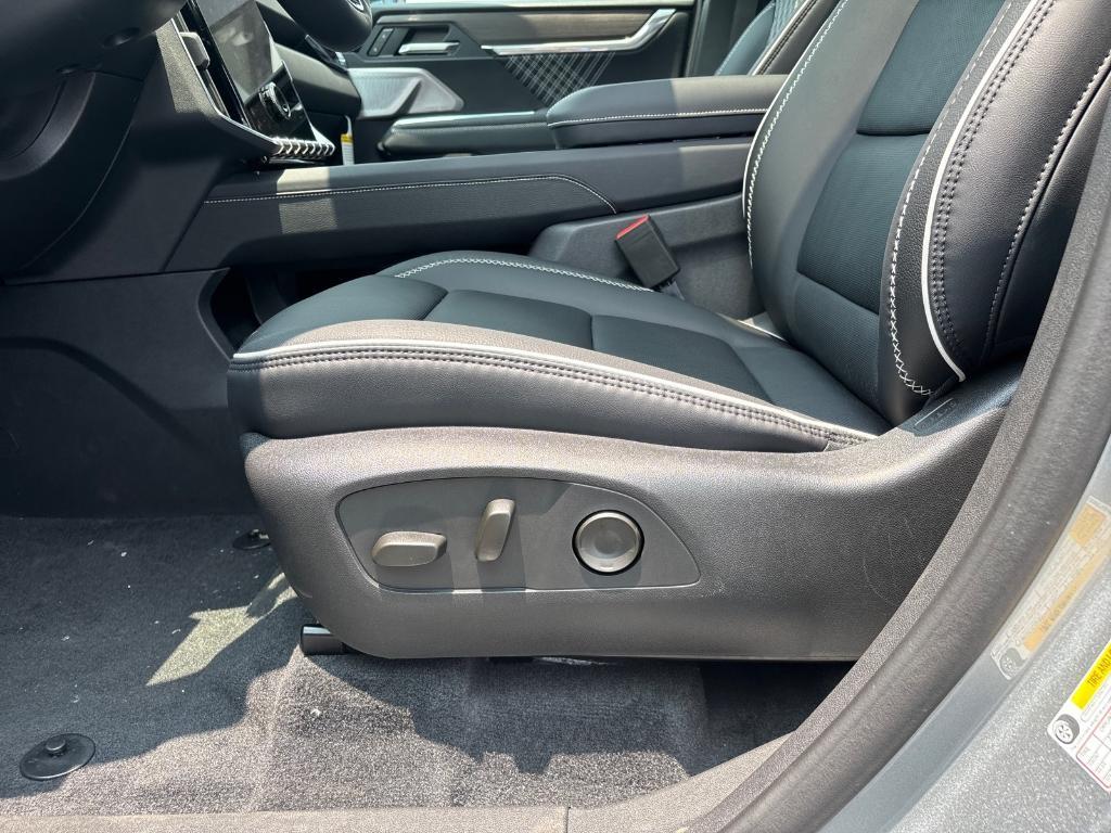 new 2025 GMC Acadia car, priced at $61,478