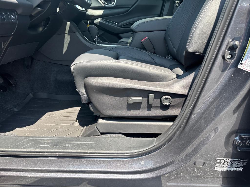new 2025 Subaru Ascent car, priced at $47,256