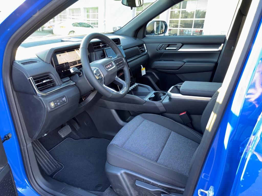 new 2025 GMC Terrain car, priced at $30,983
