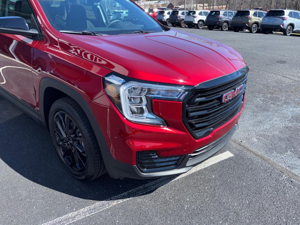 new 2024 GMC Terrain car, priced at $31,499