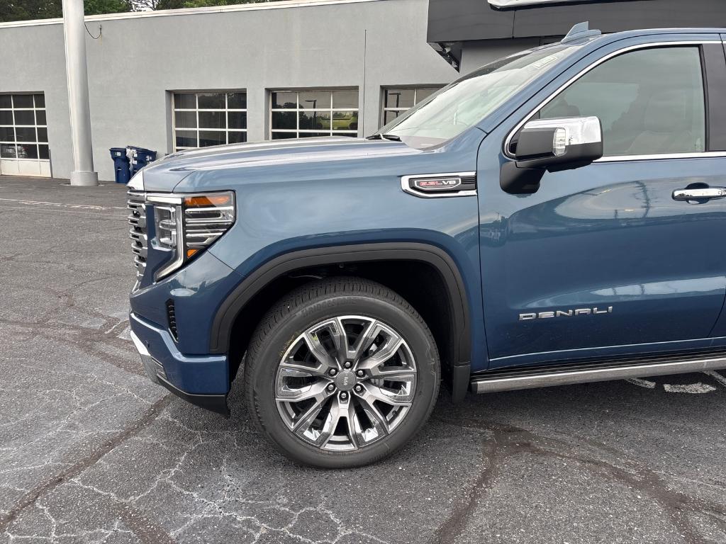 new 2025 GMC Sierra 1500 car, priced at $75,338