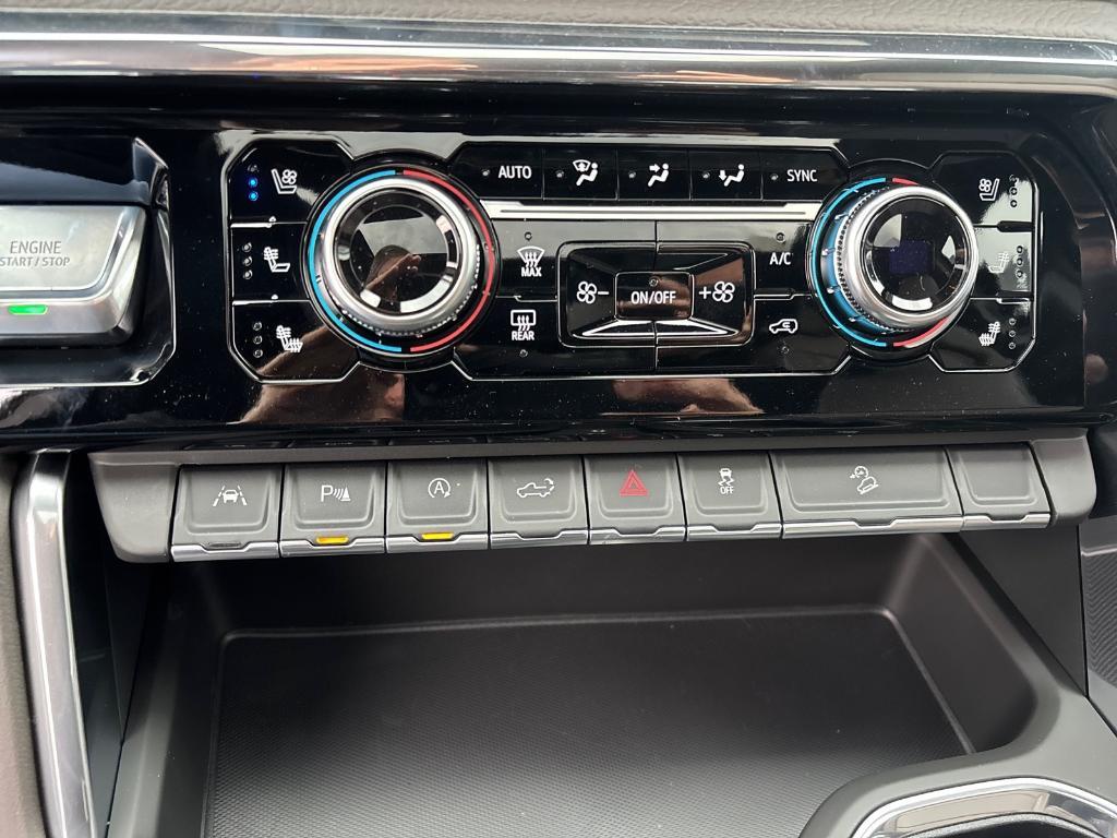 new 2025 GMC Sierra 1500 car, priced at $75,338