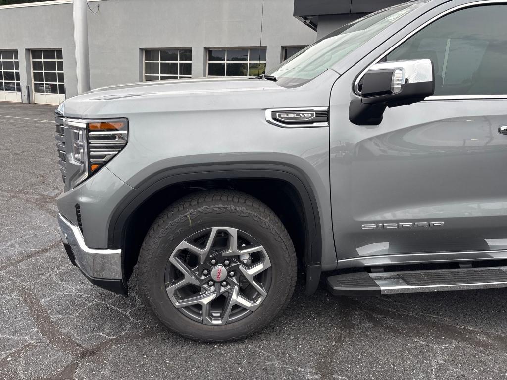new 2025 GMC Sierra 1500 car, priced at $64,842