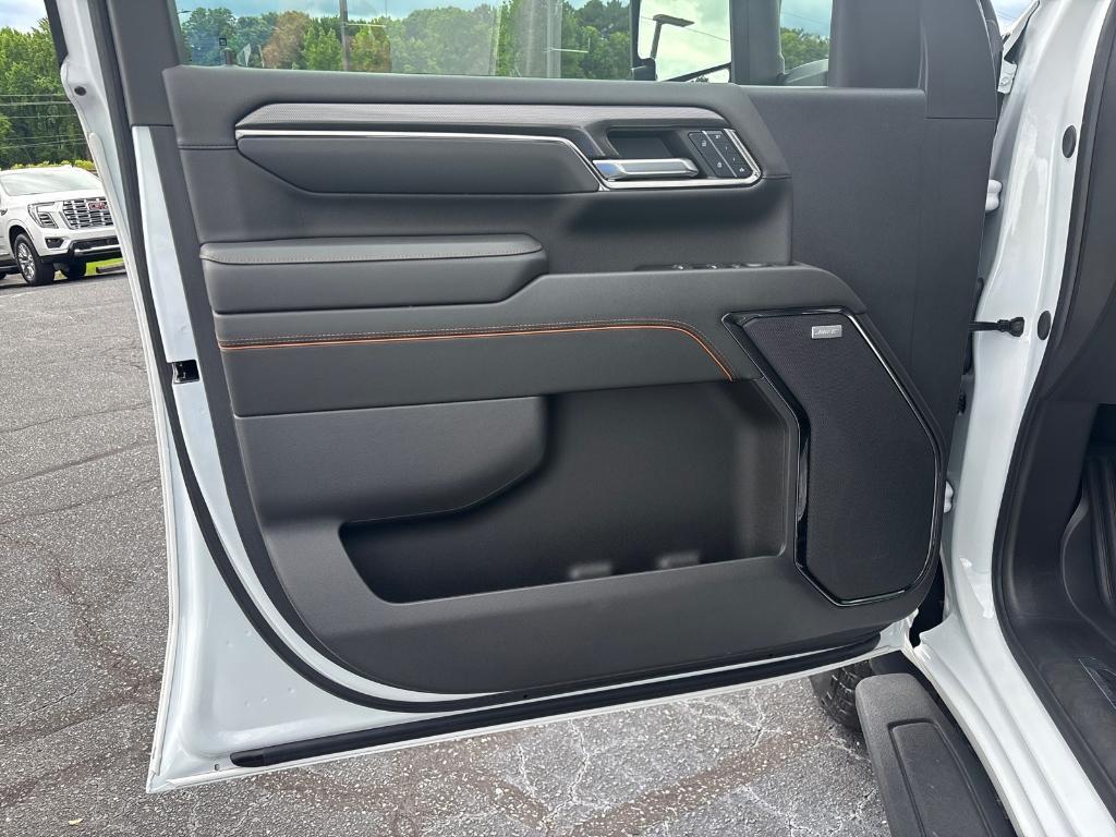 used 2024 GMC Sierra 2500 car, priced at $72,559