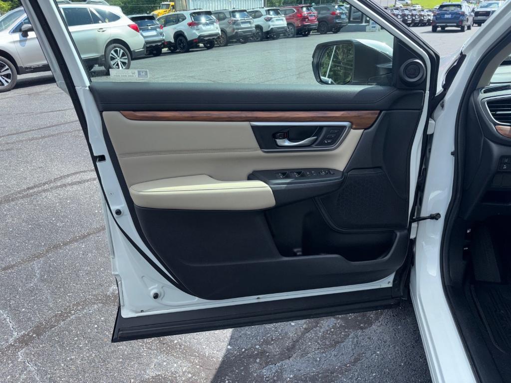 used 2020 Honda CR-V Hybrid car, priced at $23,876