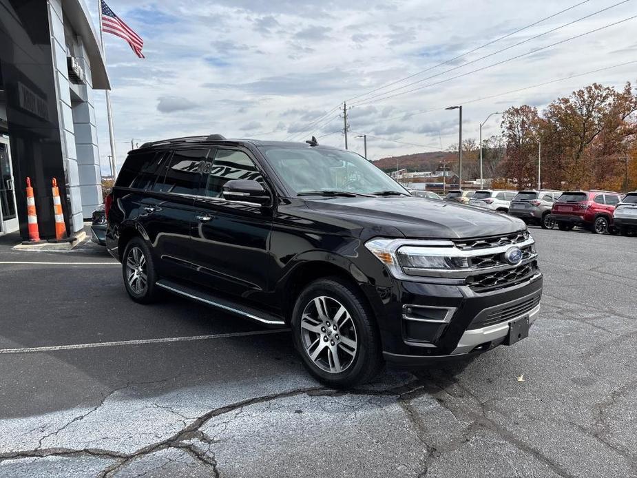 used 2022 Ford Expedition car, priced at $42,266