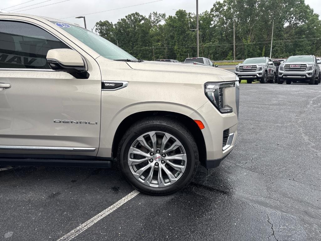 used 2022 GMC Yukon XL car, priced at $52,316