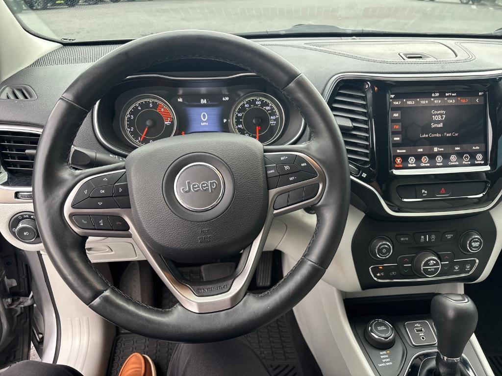 used 2019 Jeep Cherokee car, priced at $15,499