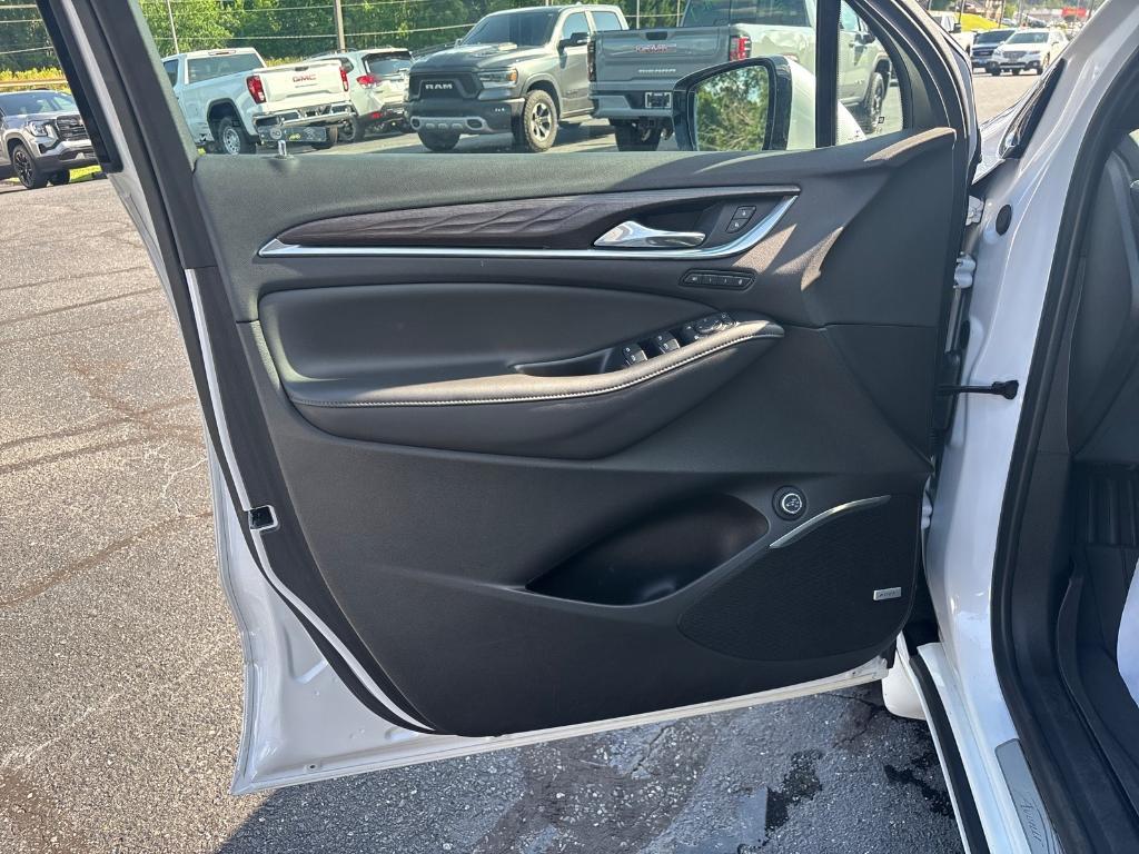 used 2022 Buick Enclave car, priced at $40,923