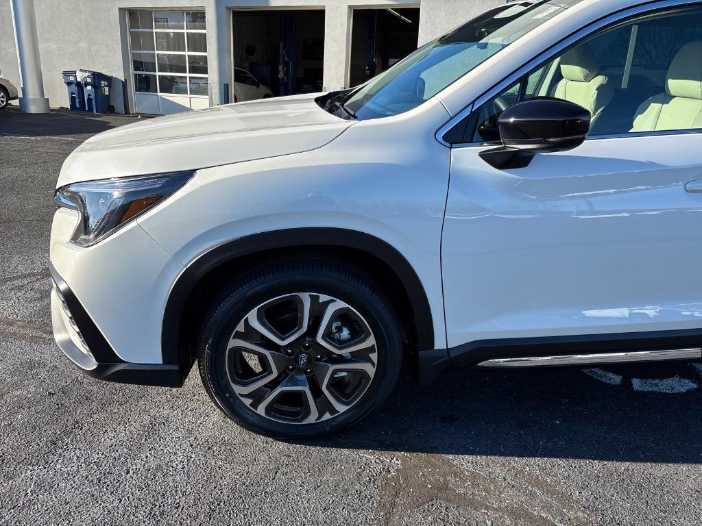 new 2025 Subaru Ascent car, priced at $44,820