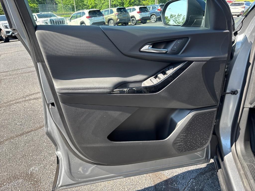used 2025 Chevrolet Equinox car, priced at $28,993