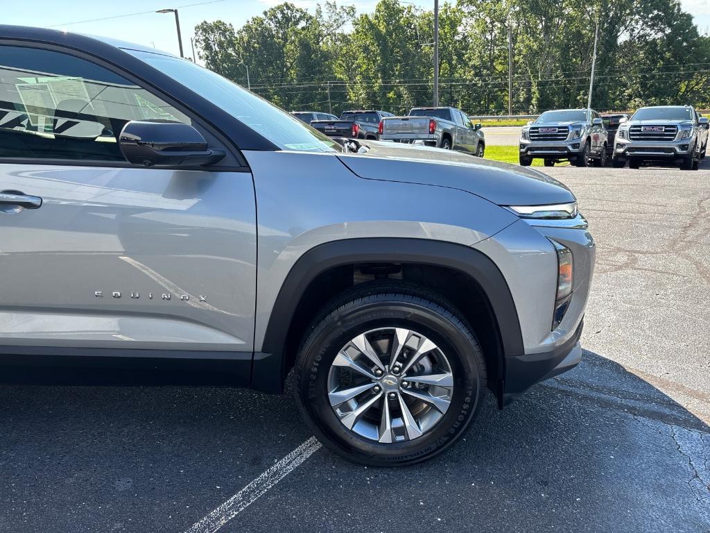 used 2025 Chevrolet Equinox car, priced at $28,993